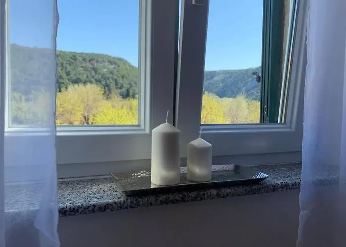 아파트 Family House Scardona - Dreams By The River Krka *