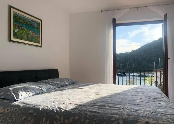 아파트 Family House Scardona - Dreams By The River Krka